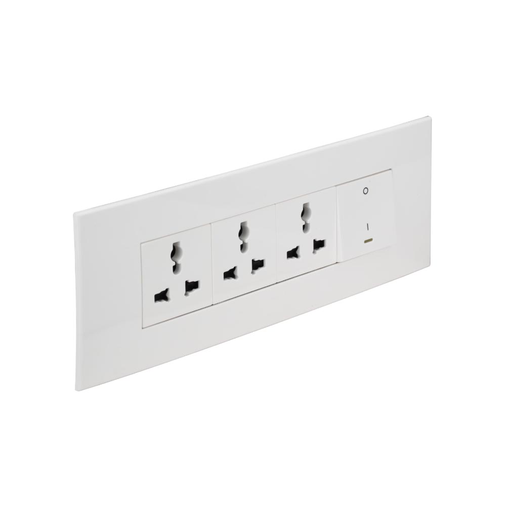 Arteor - Set of 3 multistandard sockets with one pre-wired 20 A,(White)